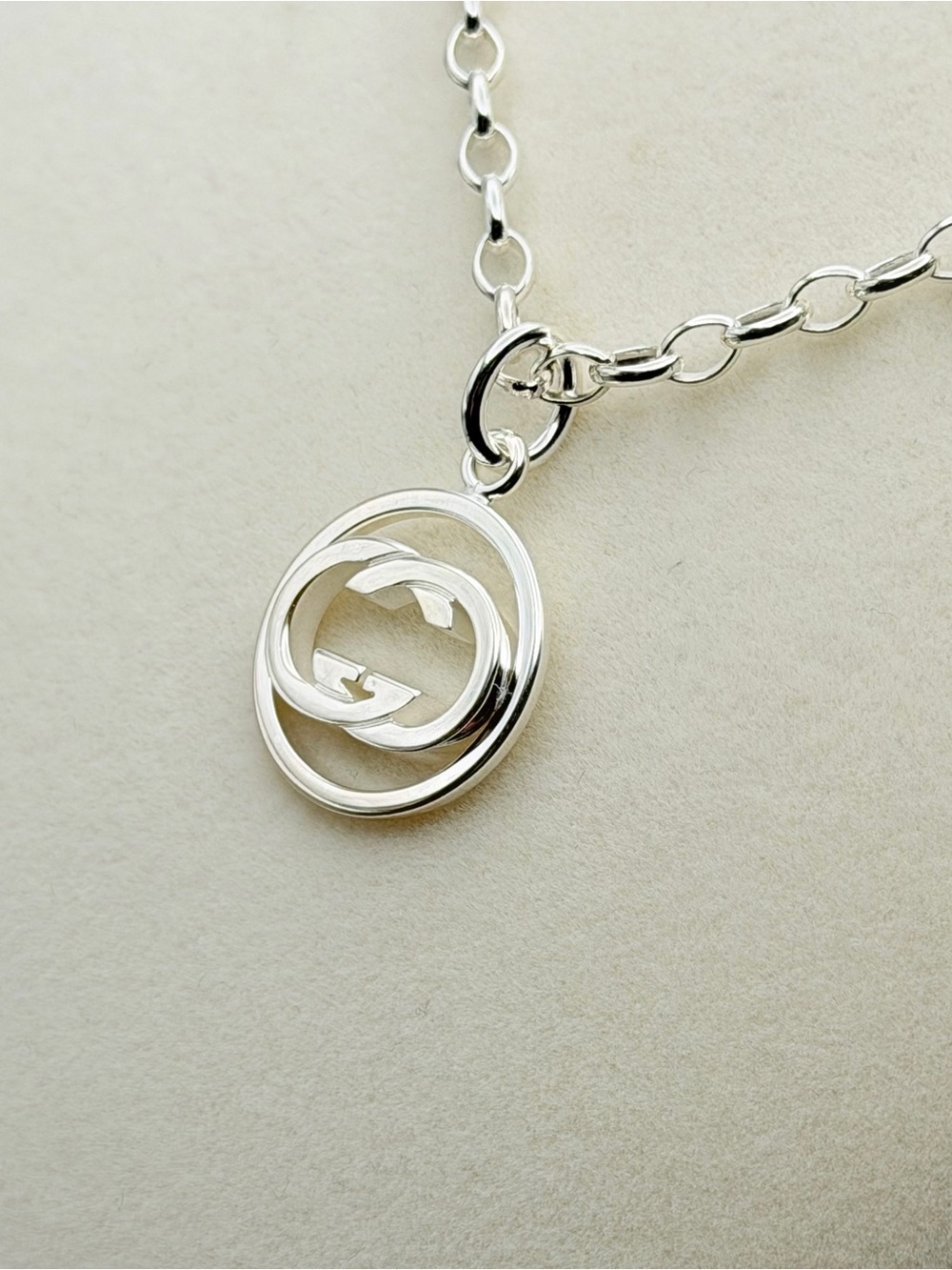 Gucci Silver Interlocking G Medallion Necklace